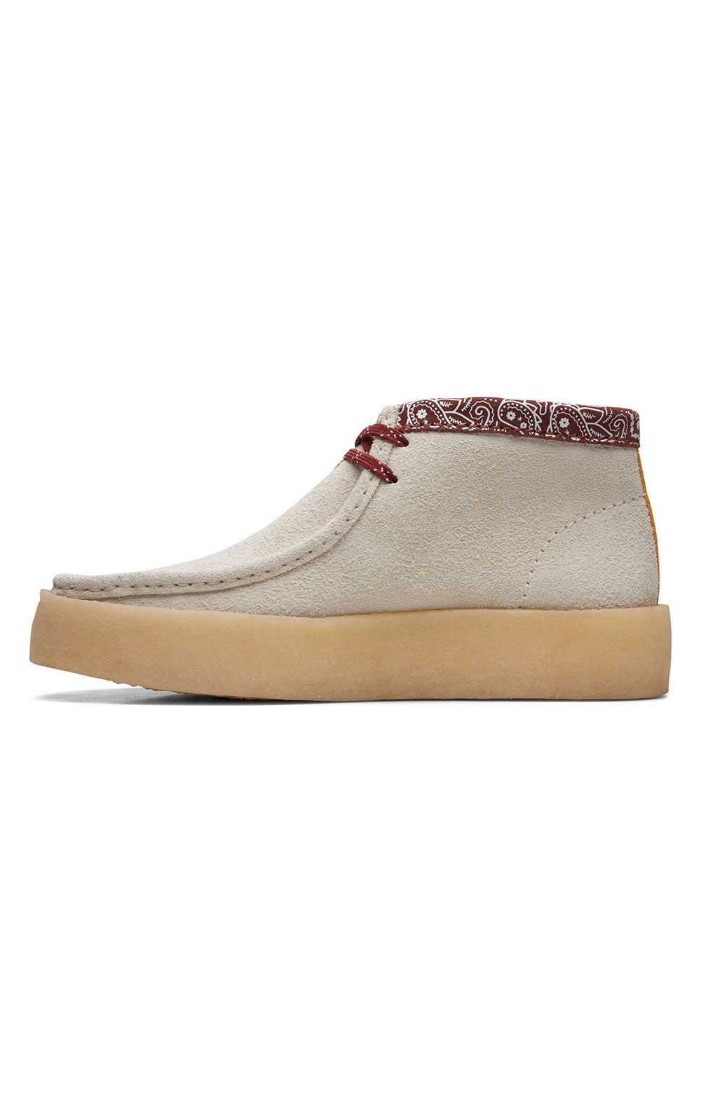 Clarks Originals Wallabee Cup Boots Men's White Interest Suede 26167977, iconic design in high-quality white suede material