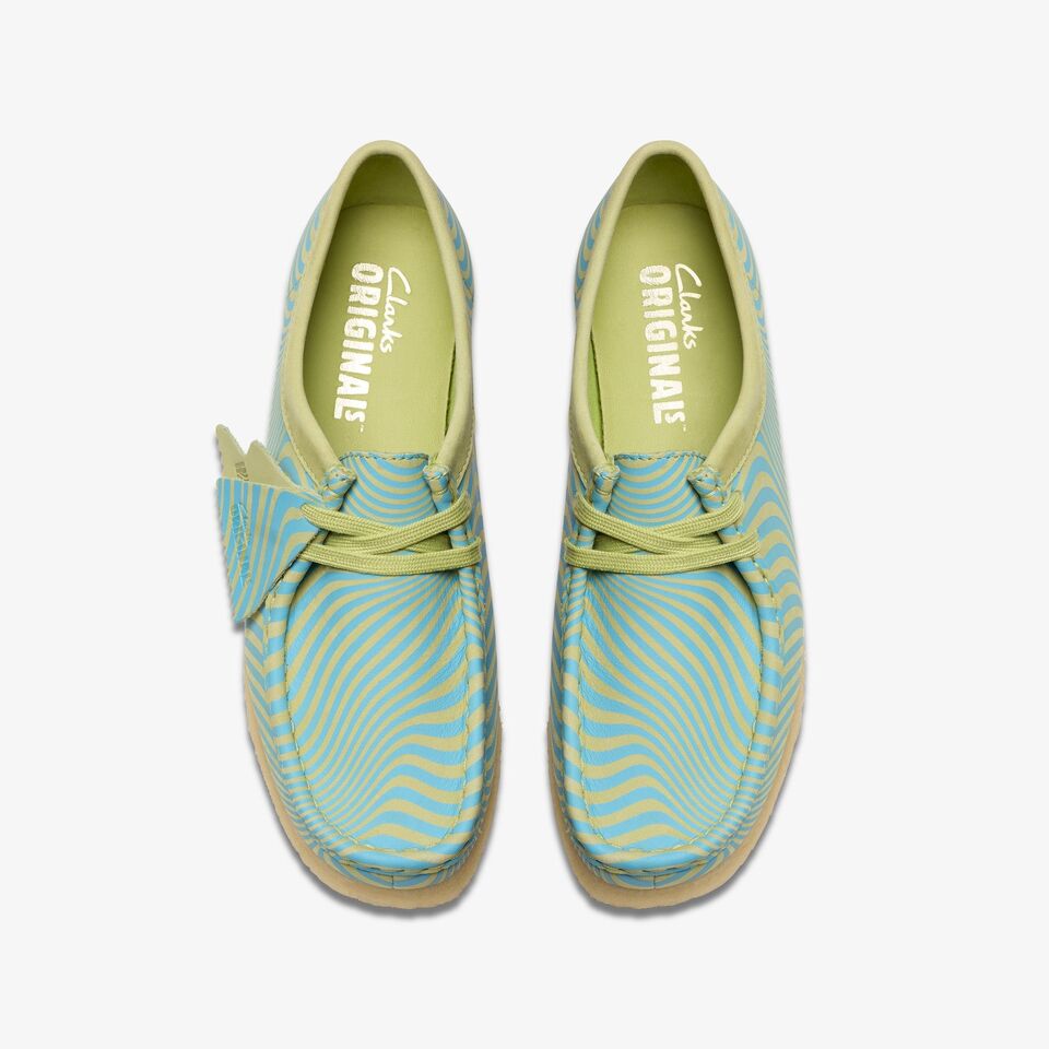  Side view of Clarks Women Wallabee Blue/Lime Print 26175834 shoes 